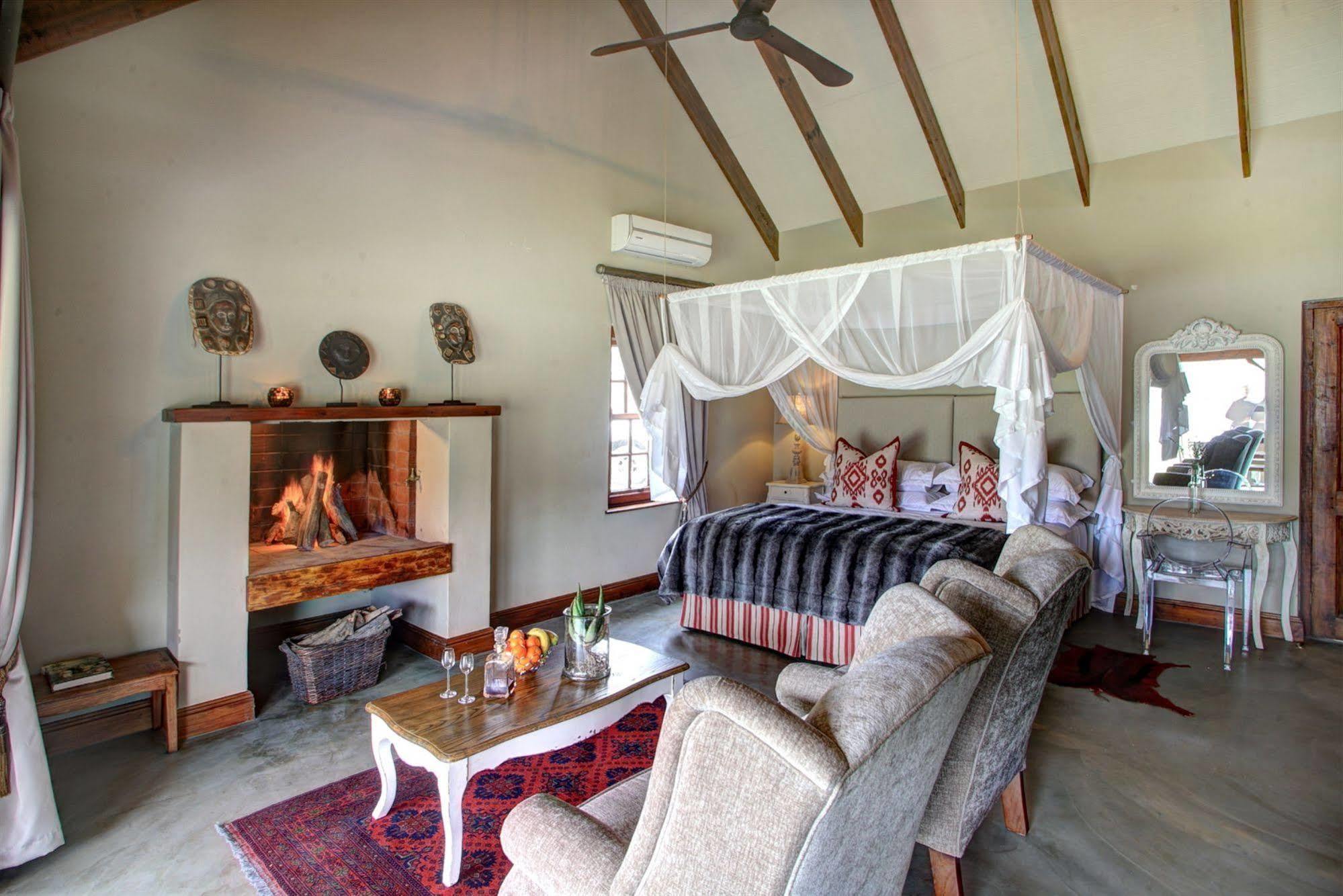 Madi Madi Karoo Safari Lodge Dysselsdorp Exterior photo